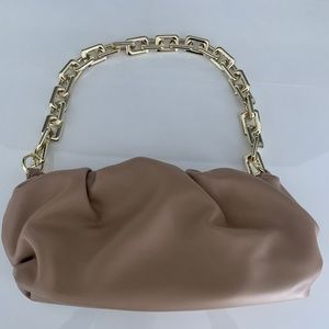 Chain Pouch Handbag Vegan Leather in Tan Shoulder Bag